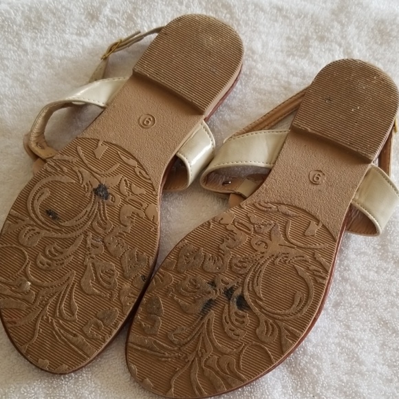 Sandals - Picture 5 of 5